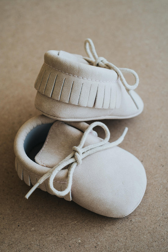 TINY LIL' STEPS// GENDER NEUTRAL