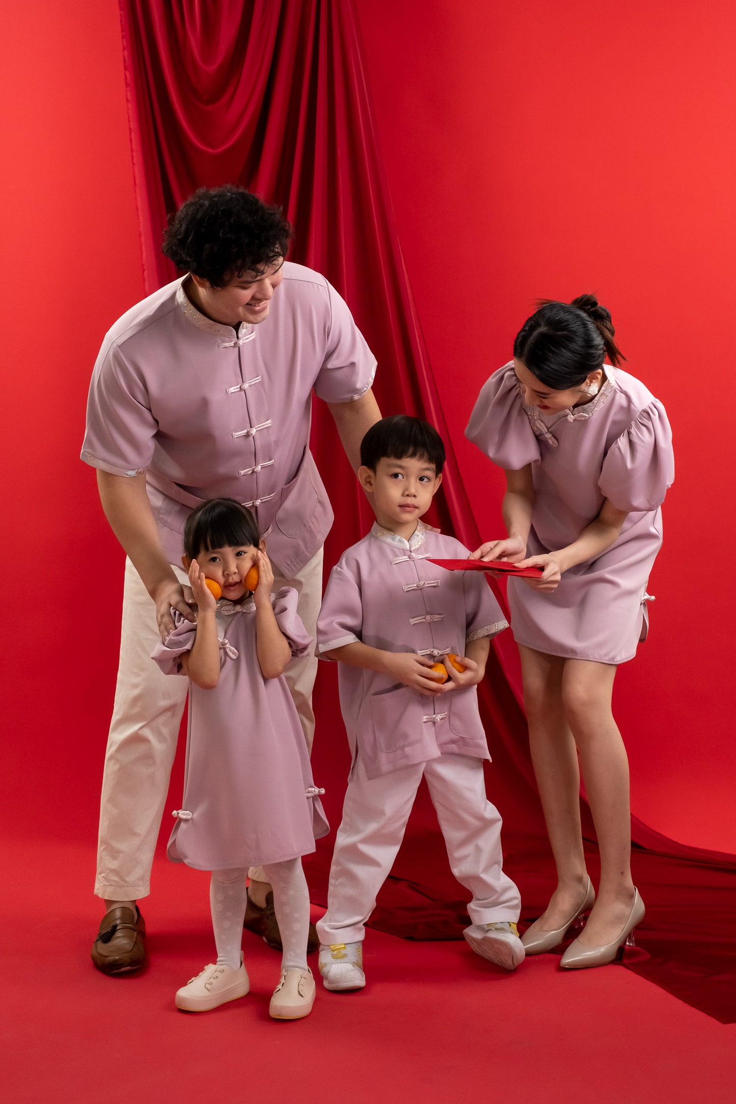 家乐 JIĀ LÈ QIPAO