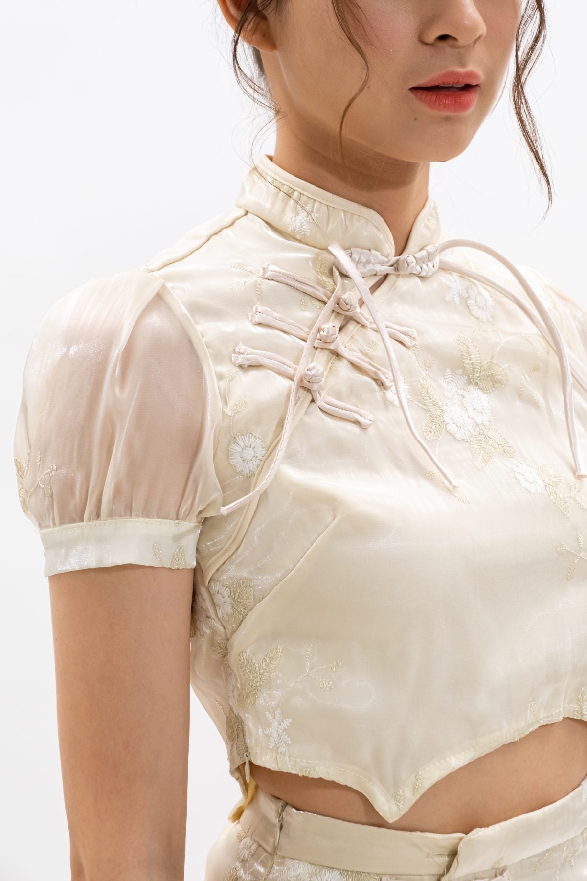 XiWu Qipao (Cream)
