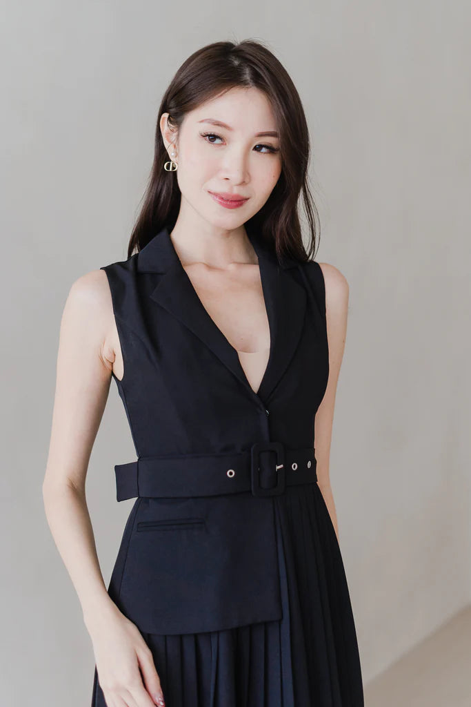Amber Waistcoat Pleated Dress - Black