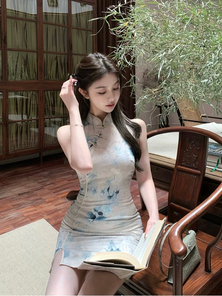 Wisteria Whirl Qipao