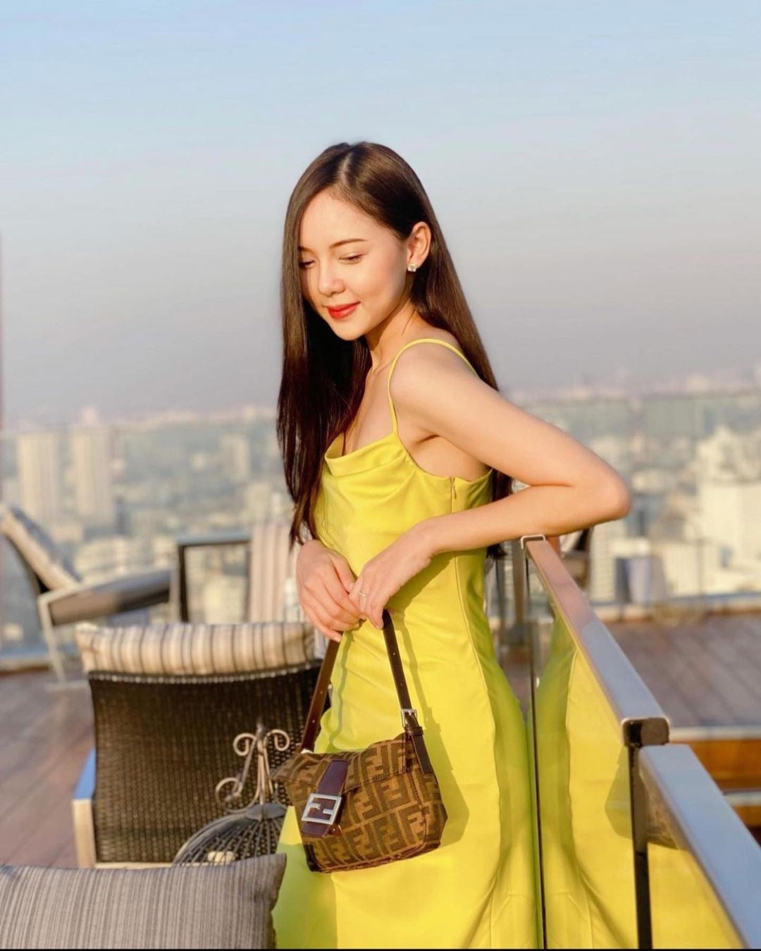 Jana 侧边 A 字连衣裙