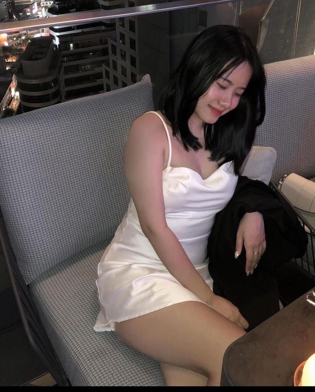 Jana 侧边 A 字连衣裙