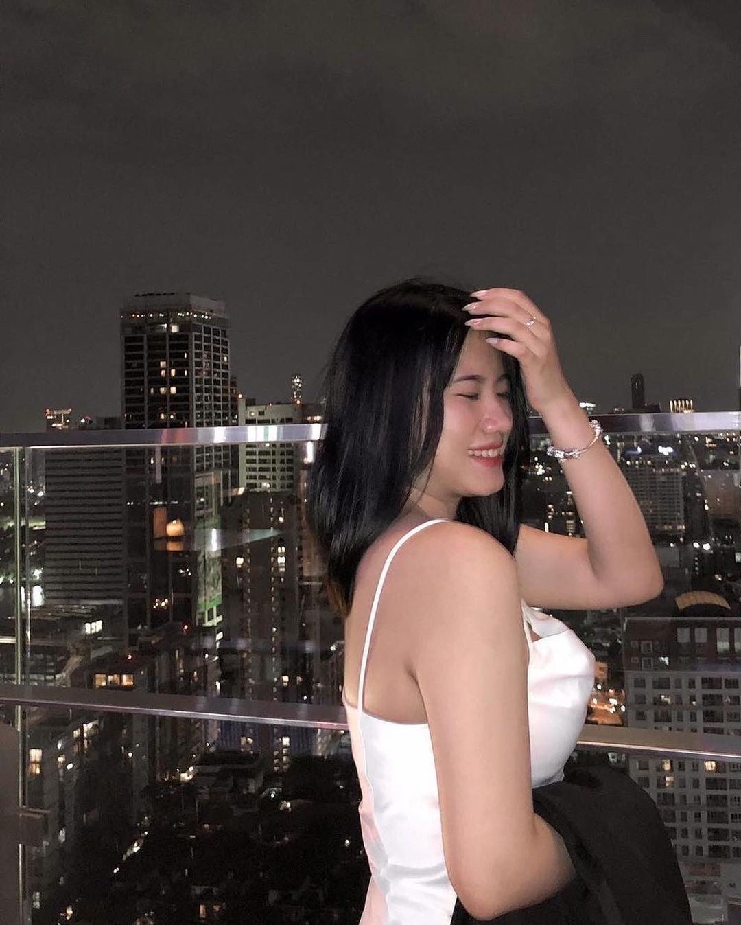 Jana 侧边 A 字连衣裙