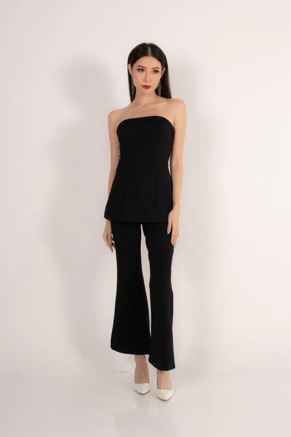 Trixielia Girl Boss Highwaisted Pants in Black