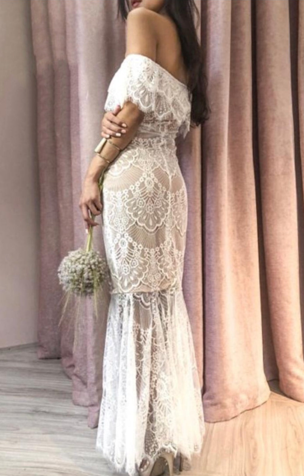 JAMELA 蕾丝连衣裙