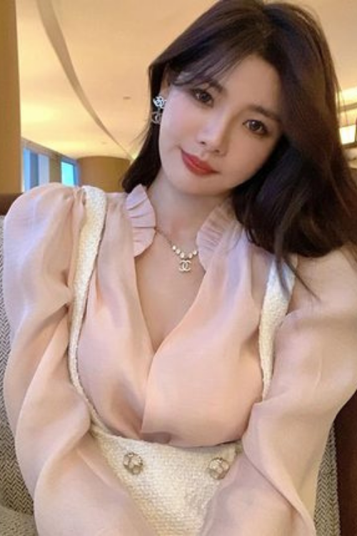 Novia Blouse
