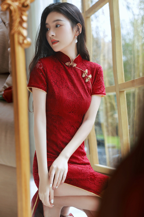 Yumi Qipao