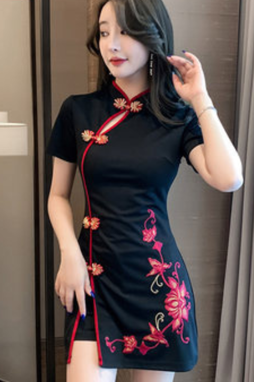 Sanvi Qipao