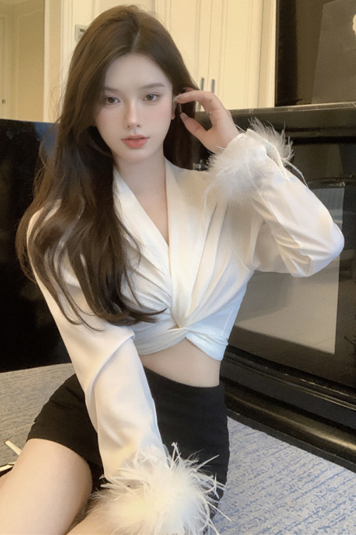 Nahera Blouse