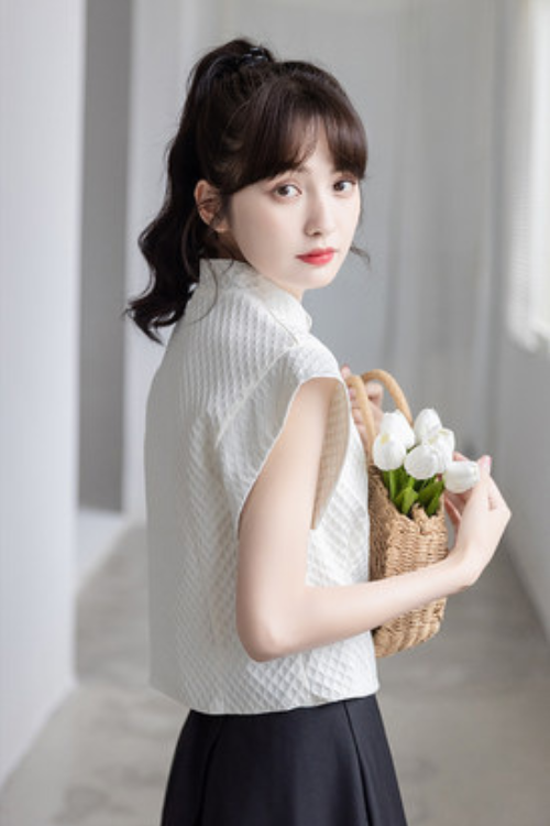 Laurel Blouse