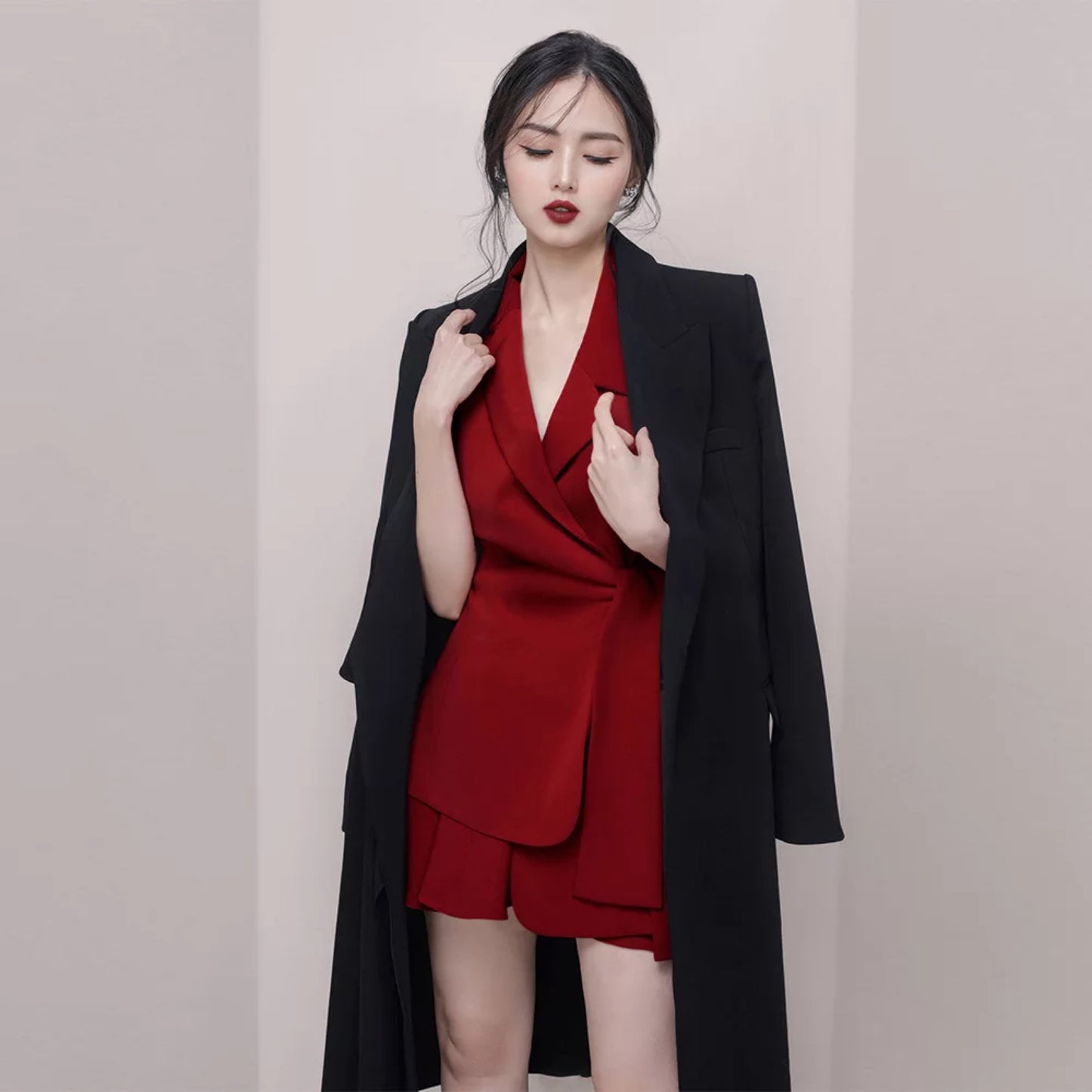 TEAGAN 西装外套和裙子套装