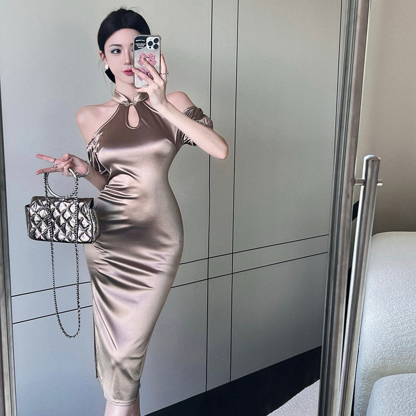 Deevitha Qipao