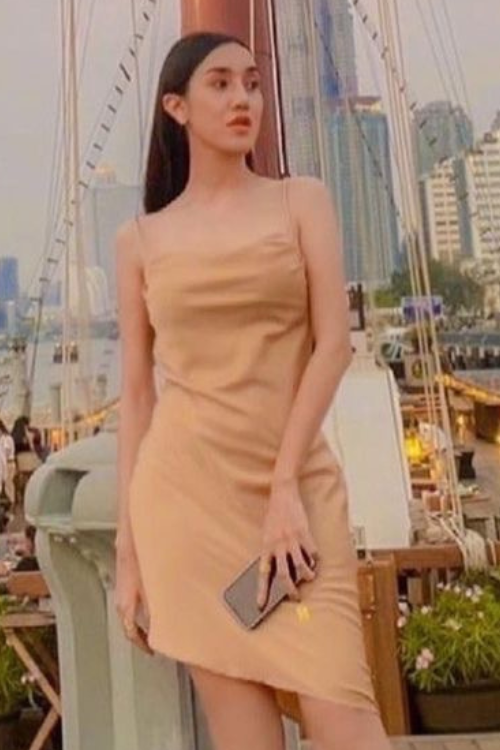 Jana 侧边 A 字连衣裙