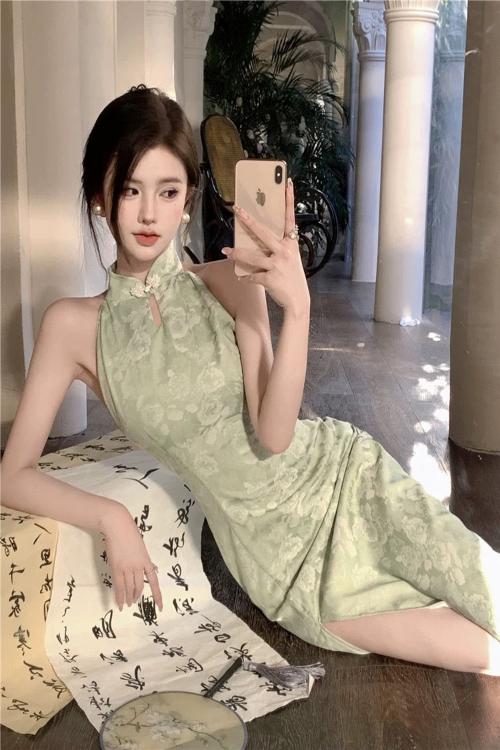 Celestial Beauty Qipao