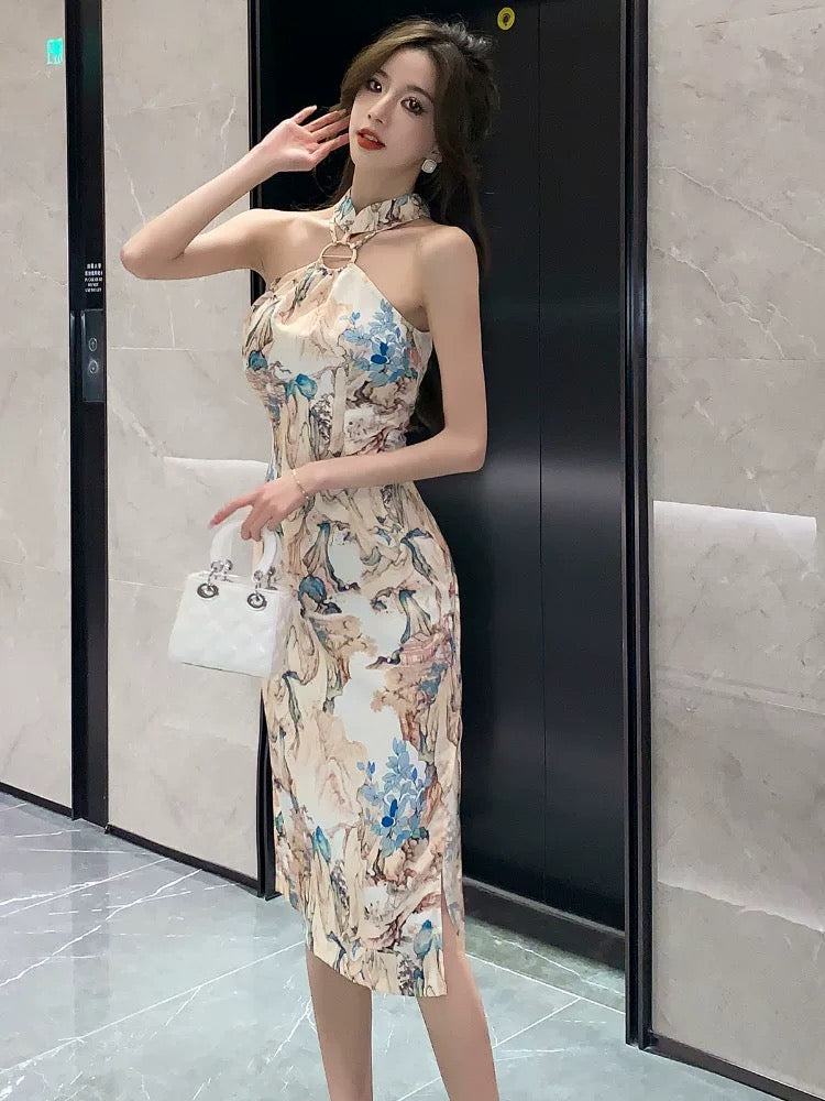 Gilded Elegance Qipao