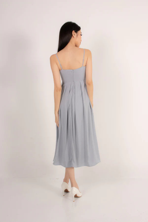 Euylia Pleated Midi Dress in Beau Blue