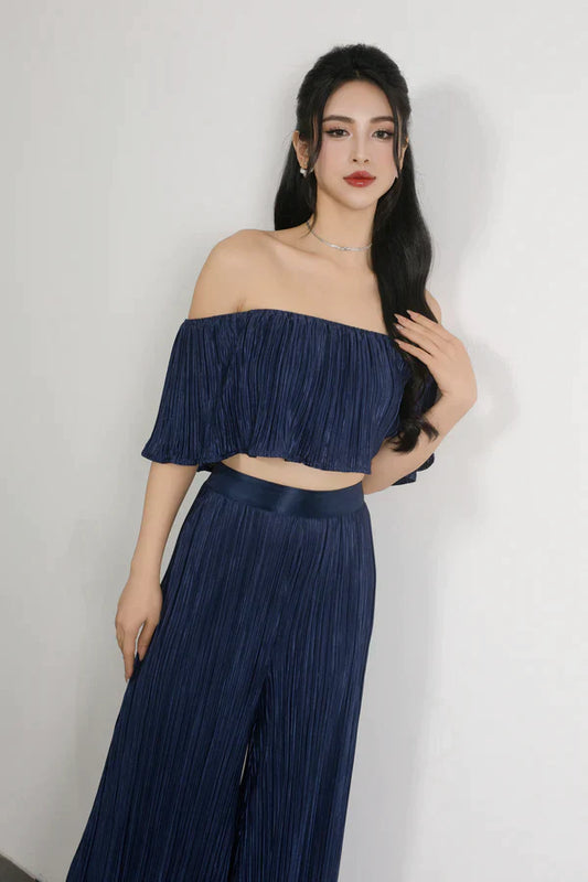 Cleolia Pleated Pants in Navy Blue