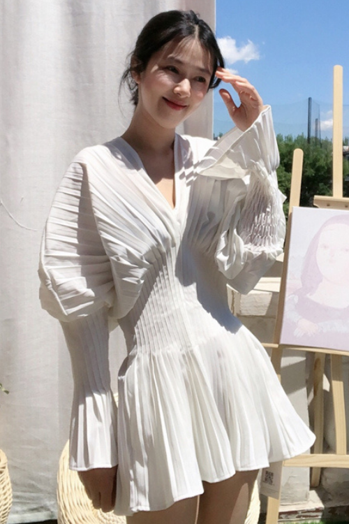 奥莱克萨连衣裙