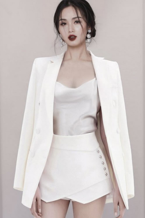 DELIA 服装三件套